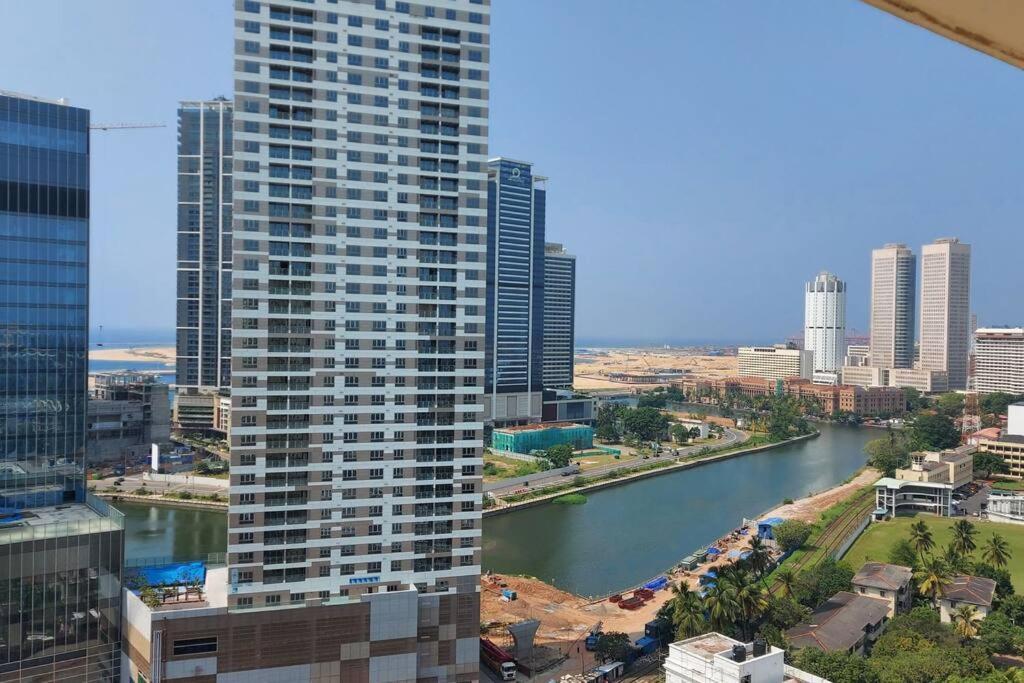 Jays Apartment - Colombo 02 At The Heart Of Convenience 외부 사진