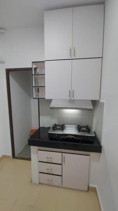Jays Apartment - Colombo 02 At The Heart Of Convenience 외부 사진